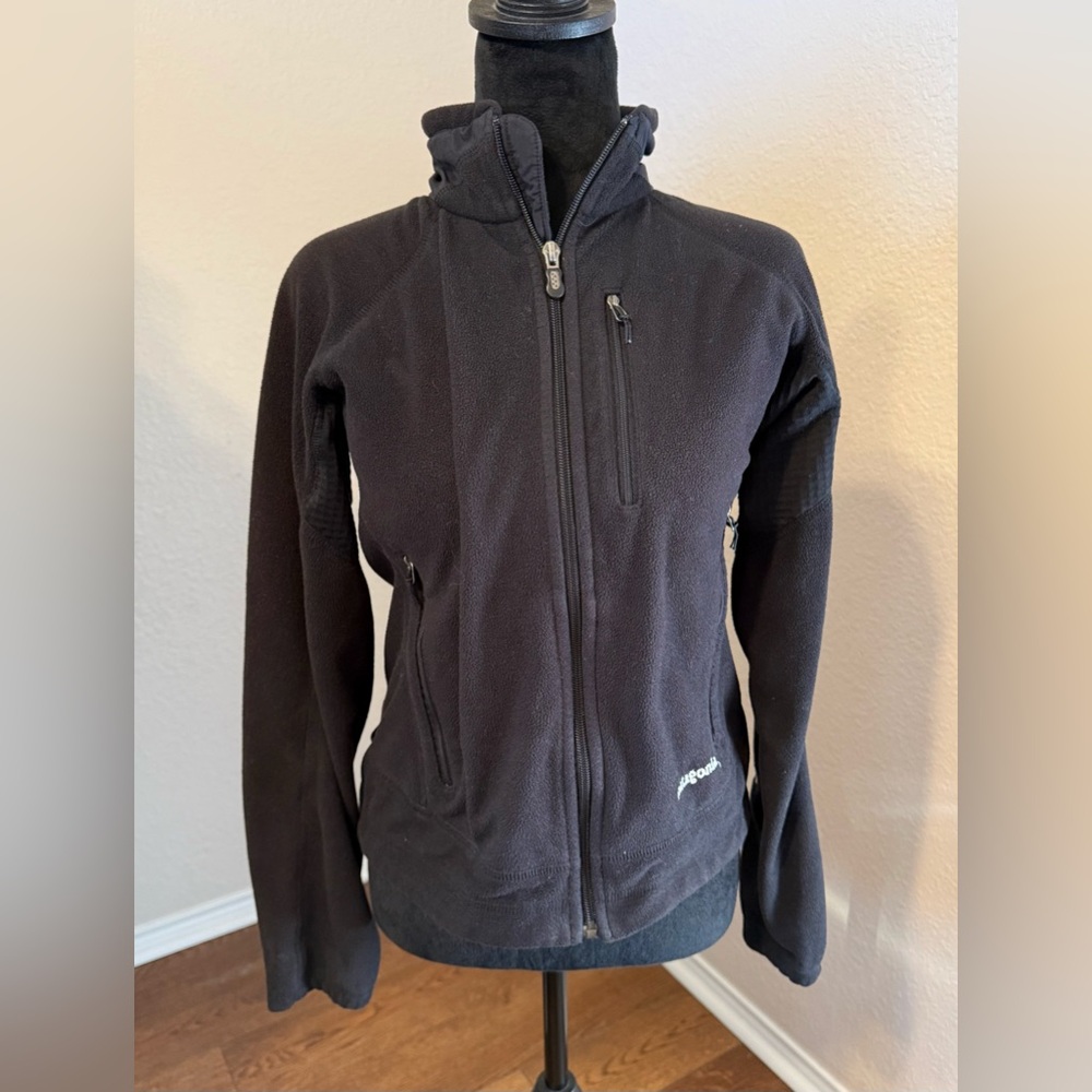 Patagonia R Black Fleece Full Zip Women’s Polartec Jacket Size S Multi-Pocket